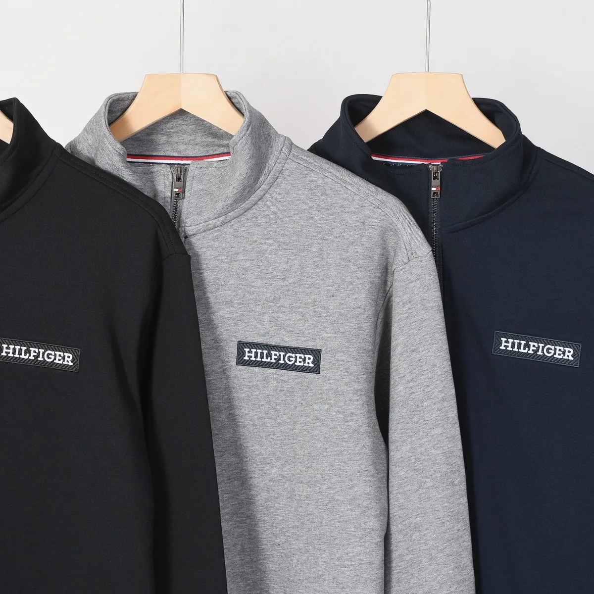 P210 605# Tommy half-pull stand-up collar sweatshirt Color: Black Gray Royal Blue Size: M-XXL Fabric: 350g cotton terry